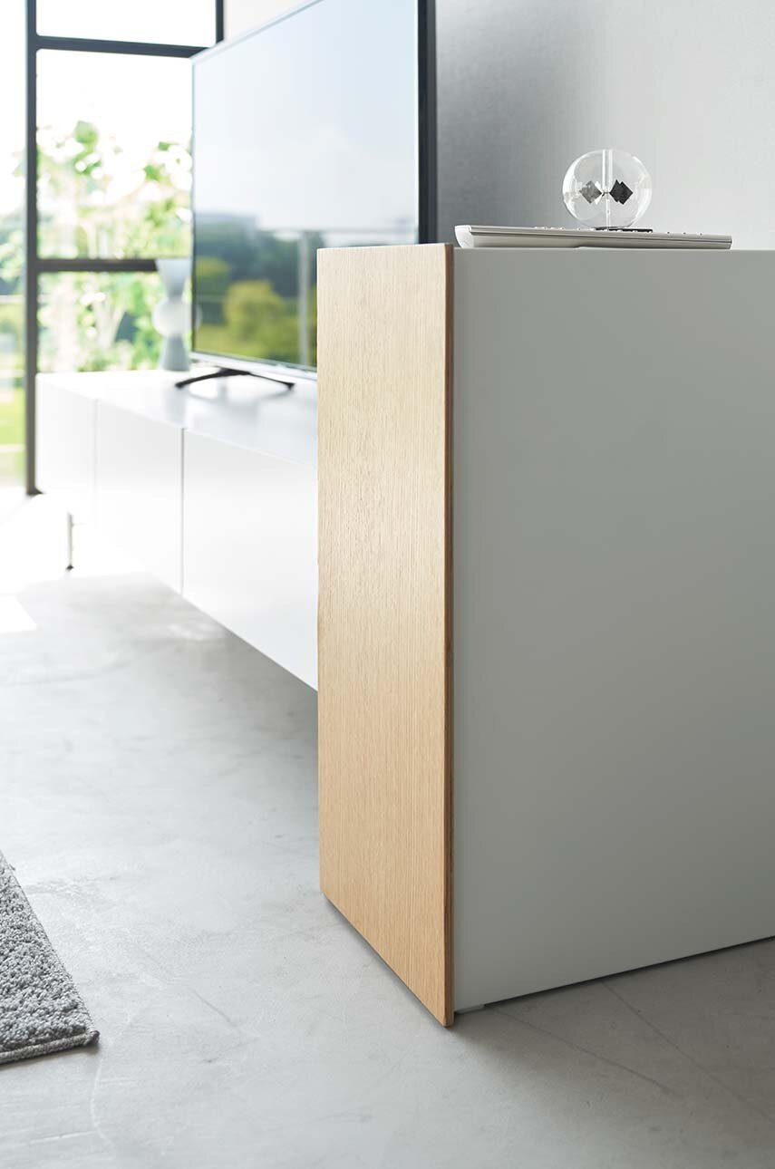 Οργανωτής κονσόλας παιχνιδιών Yamazaki Tower φωτογραφία