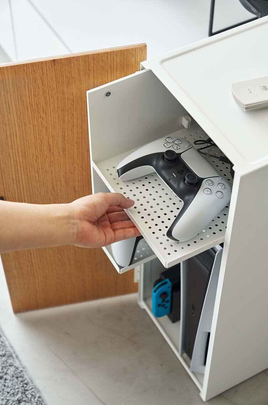 Οργανωτής κονσόλας παιχνιδιών Yamazaki Tower φωτογραφία