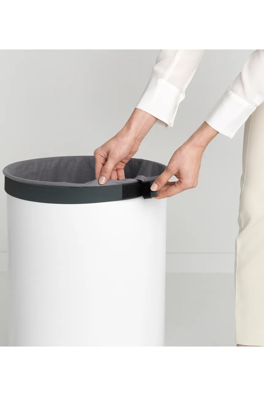 Καλάθι άπλυτων Brabantia 60 L χρώμα: άσπρο φωτογραφία