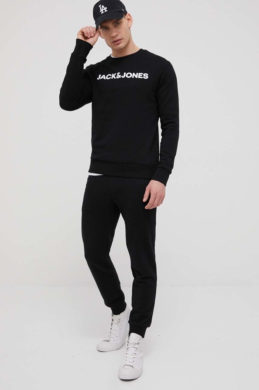

Памучен анцуг Jack & Jones мъжки в черно, Черен