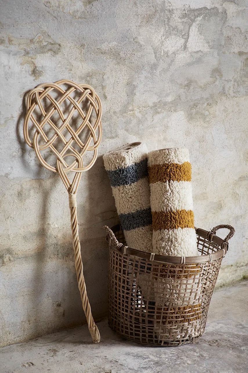 Коврик для ванной Madam Stoltz Striped Tufted