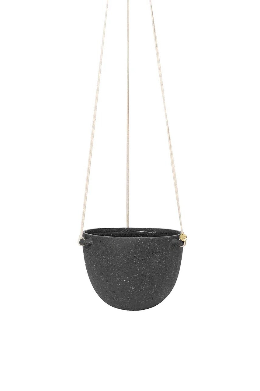 Levně Závěsný květináč ferm LIVING Speckle černá barva