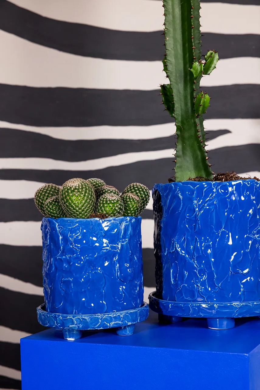 Γλάστρα με βάση Byon x Emma Widell, Muddy 18 cm S χρώμα: μπλε φωτογραφία