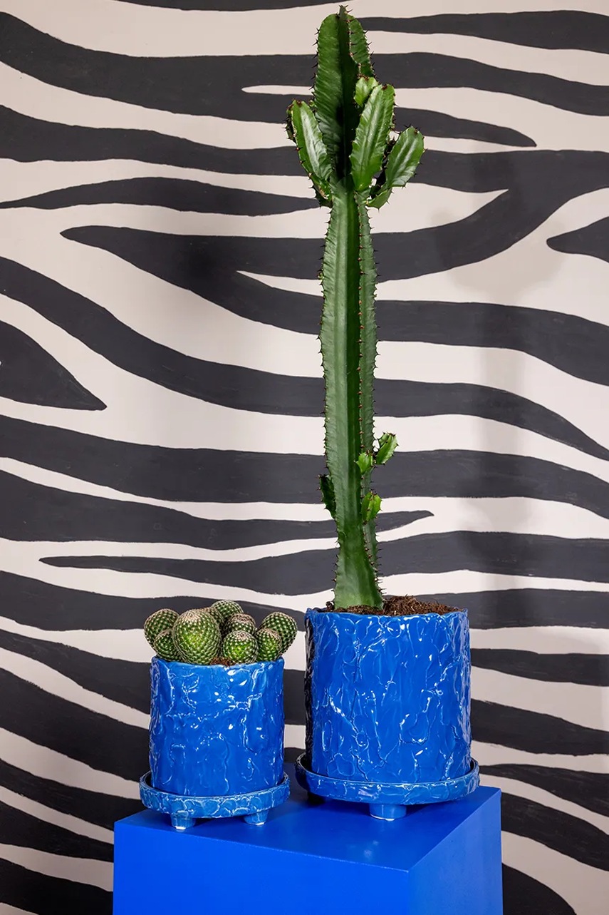 Γλάστρα με βάση Byon x Emma Widell, Muddy 18 cm S χρώμα: μπλε φωτογραφία