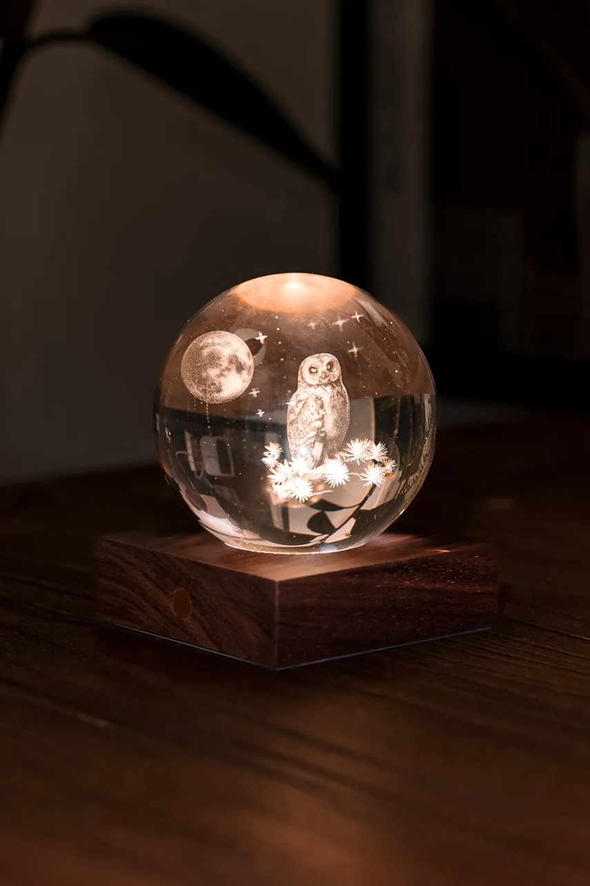 Ασύρματο φωτιστικό led Gingko Design Amber Crystal Light φωτογραφία