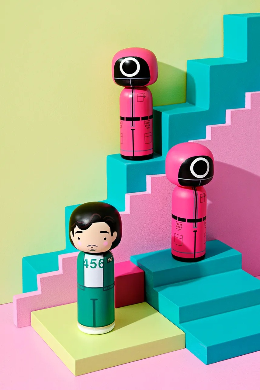 Διακοσμητική φιγούρα Lucie Kaas Kokeshi x Squid Game 14,5 cm φωτογραφία