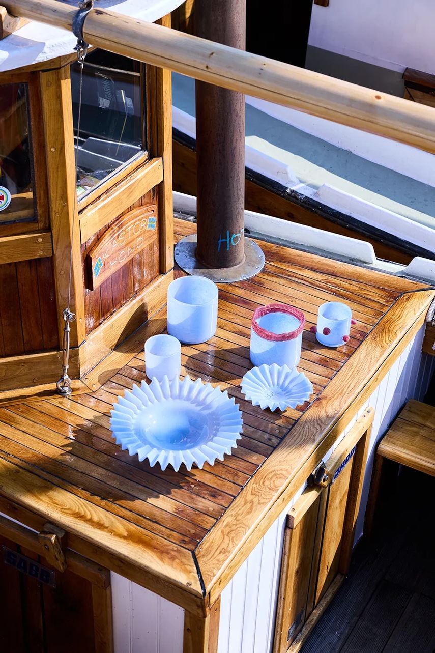 Byon κηροπήγιο διακοσμητικό από χρωματισμένο γυαλί 10 x 10 cm φωτογραφία