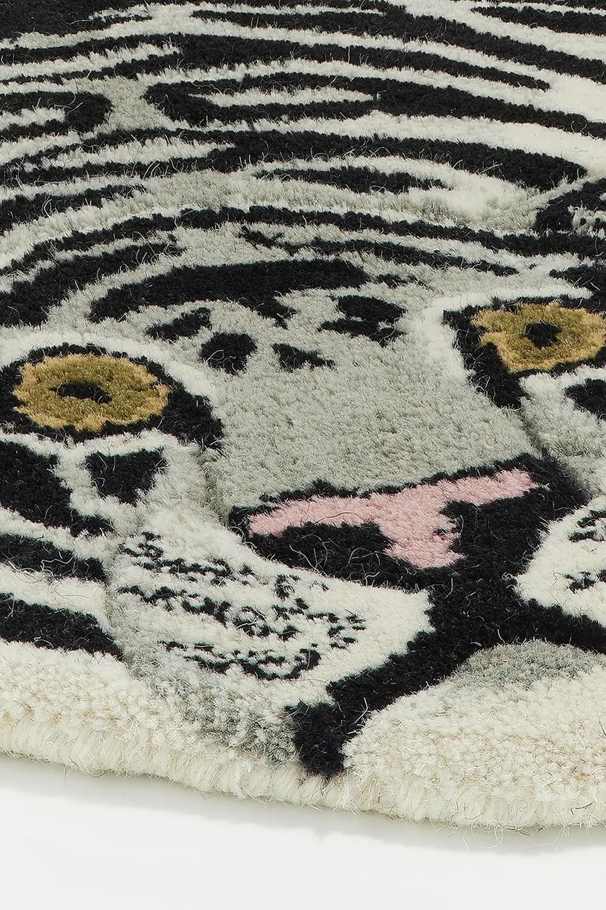 Μάλλινο χαλί Doing Goods Snowy Tiger 150 x 90 x 2 cm φωτογραφία
