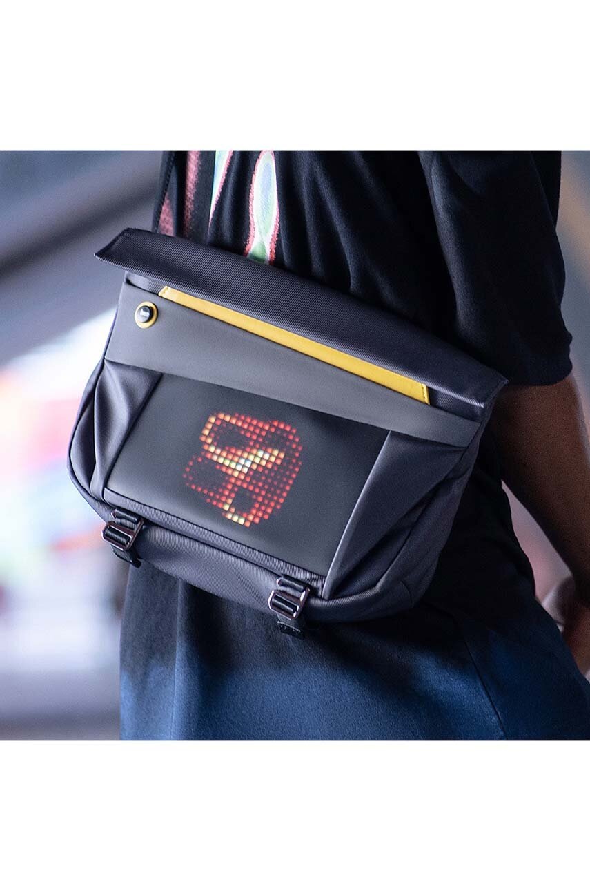 Τσάντα οθόνης pixel art Reset Club Divoom SlingBag - V φωτογραφία