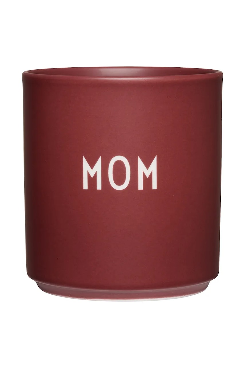 Levně Hrnek Design Letters Favourite Cup 250 ml vínová barva