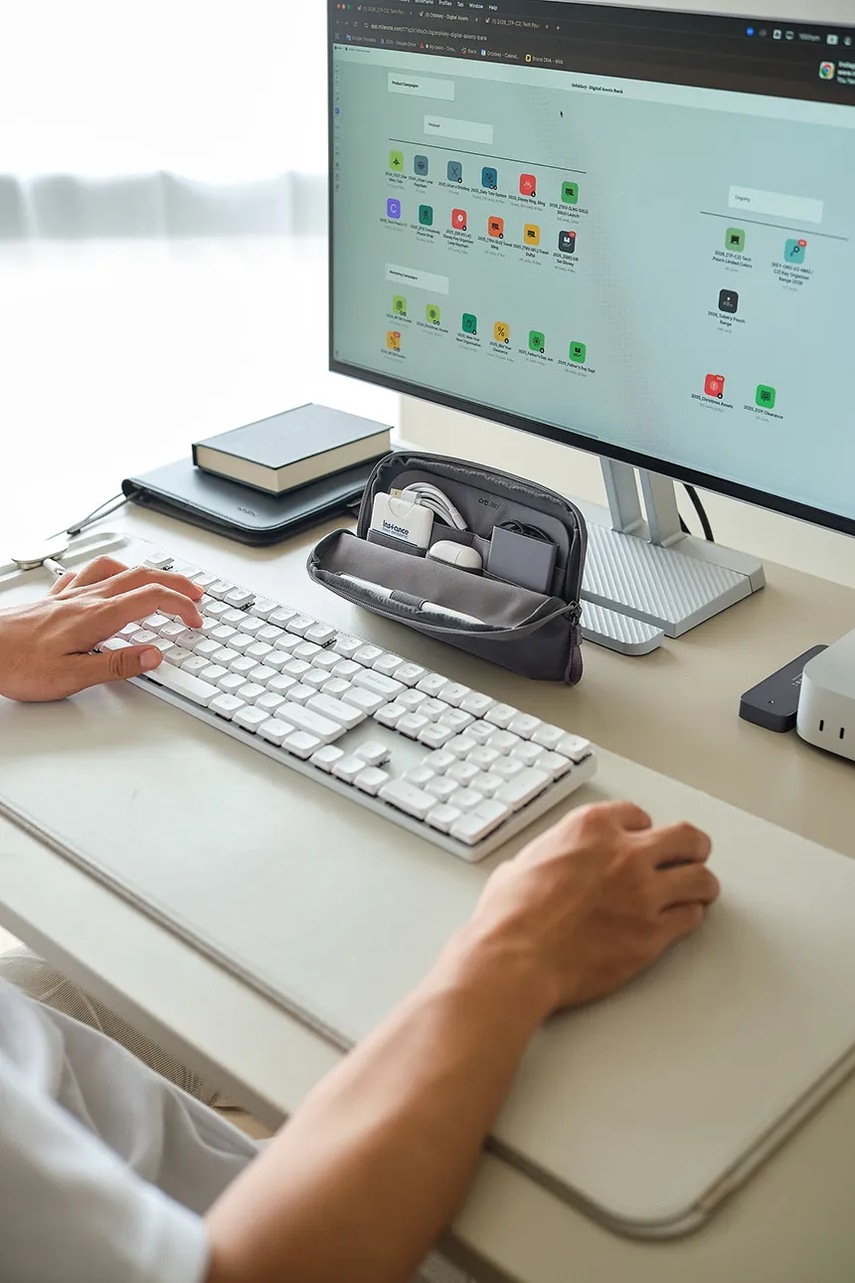 Orbitkey οργανωτής γραφείου ταξιδιού από υφασμάτινο υλικό φωτογραφία