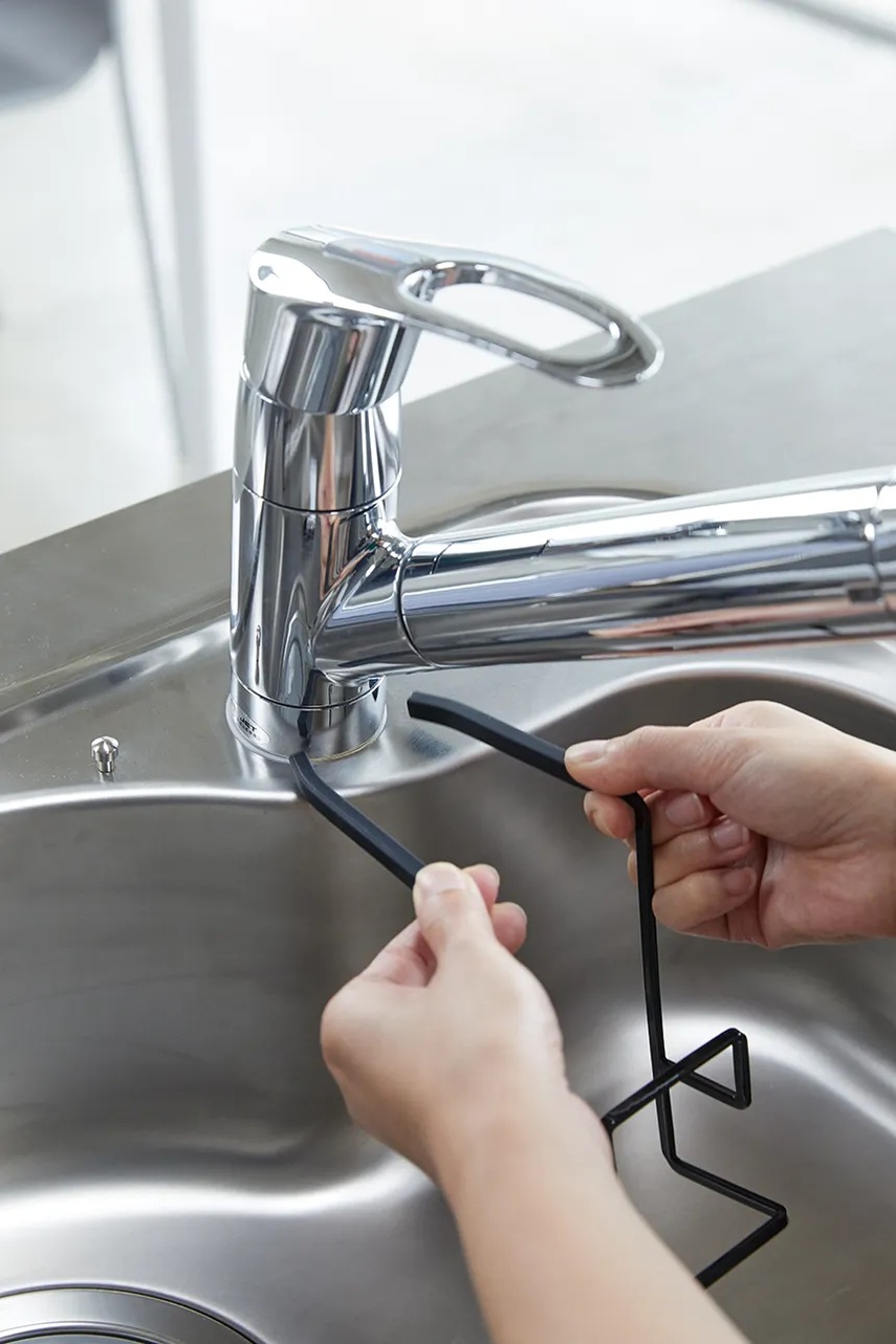 Οργανωτής νεροχύτη Yamazaki Tower χρώμα: μαύρο φωτογραφία