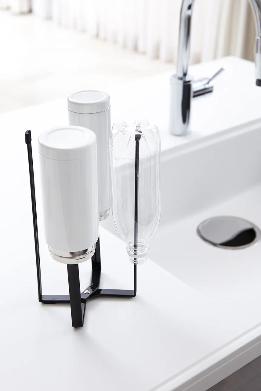 Multifunkční kuchyňský stojan Yamazaki Tower (obrázek 3)