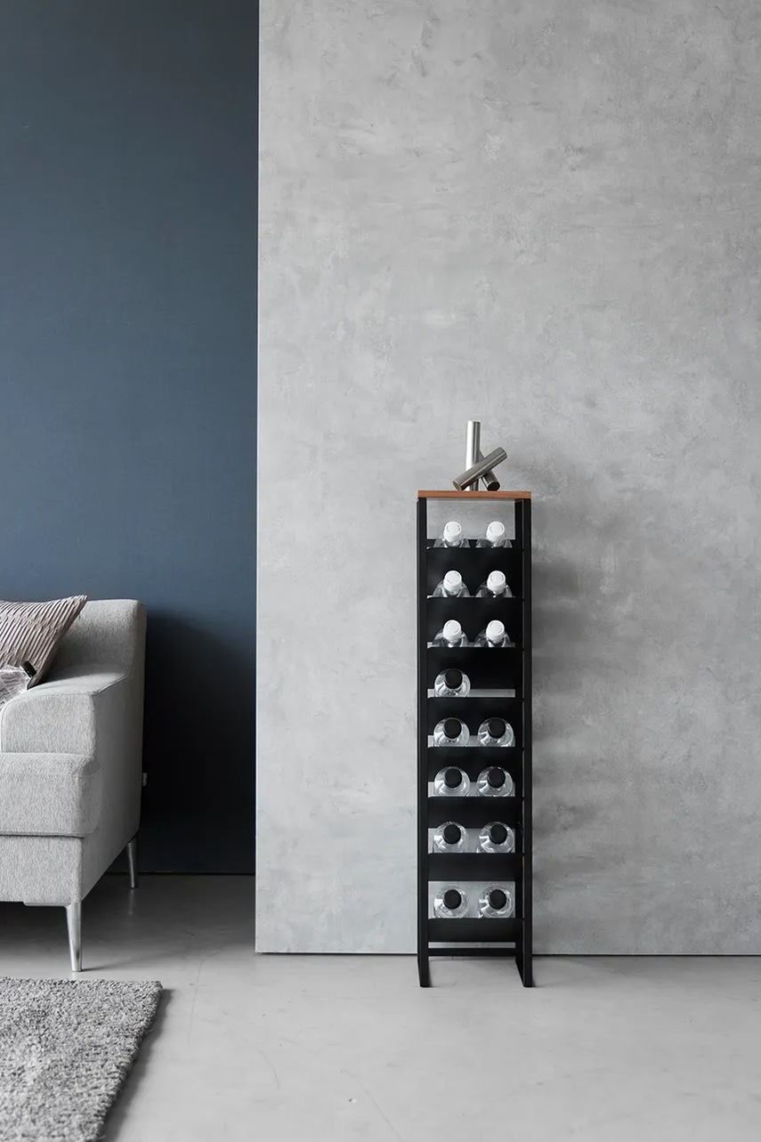 Ράφι για μπουκάλια με καπάκι Yamazaki Tower 88,5 cm χρώμα: μαύρο φωτογραφία