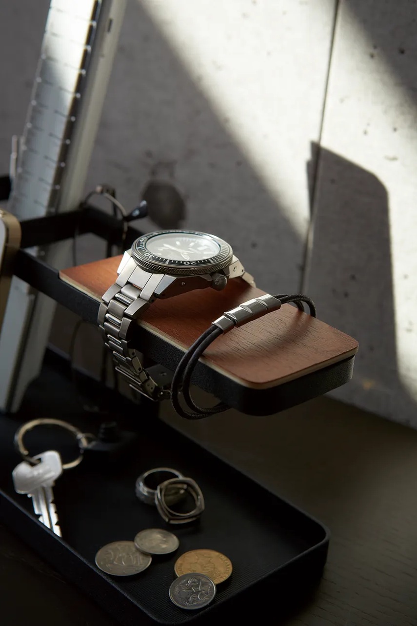 Οργανωτής γραφείου Yamazaki Tower χρώμα: μαύρο φωτογραφία