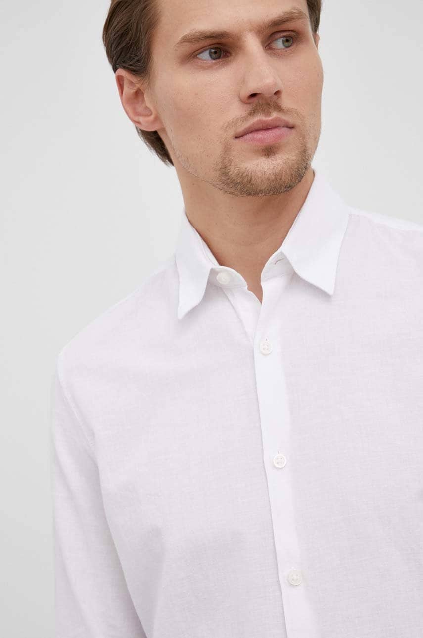 Selected camasa din amestec de in barbati, culoarea alb, cu guler clasic, slim
