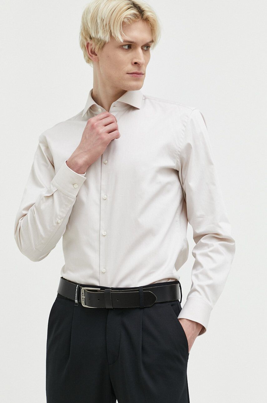 E-shop Košile HUGO béžová barva, slim, s italským límcem