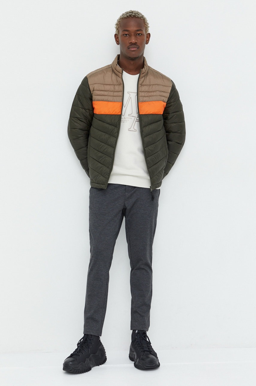 

Куртка Jack & Jones чоловіча колір зелений перехідна