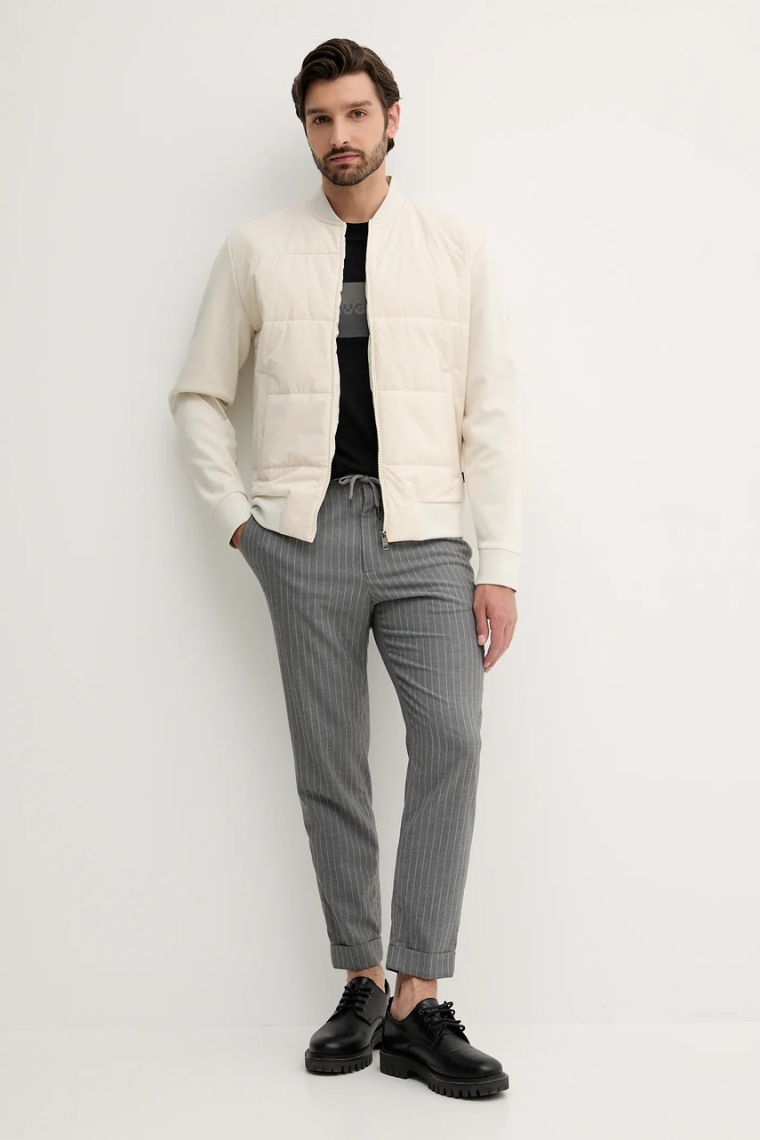 Куртка-бомбер BOSS цвет бежевый демисезонная 50532767