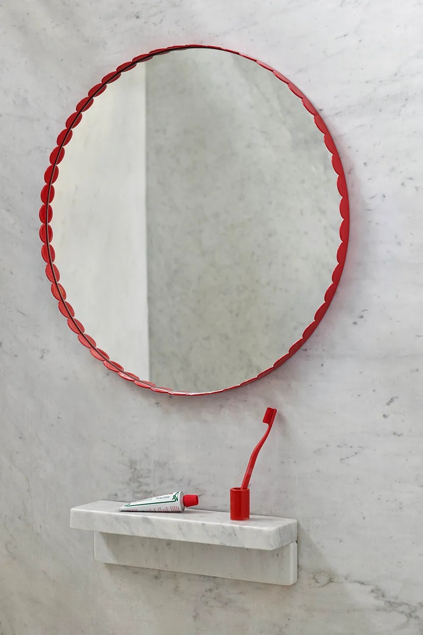 Καθρέφτης τοίχου HAY Arcs 3,5 x 60 x 60 cm χρώμα: κόκκινο φωτογραφία