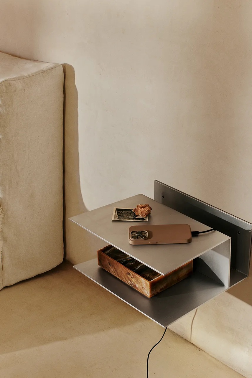 ferm LIVING faliszekrény szürke termék 2. képe