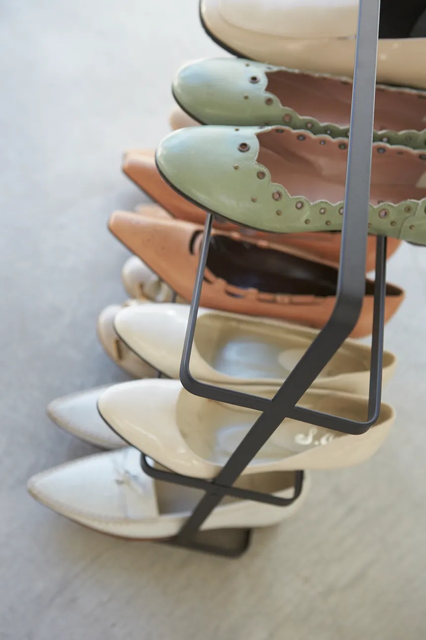 Ράφι παπουτσιών Yamazaki Tower 50 x 45,5 x 14 cm χρώμα: μαύρο φωτογραφία