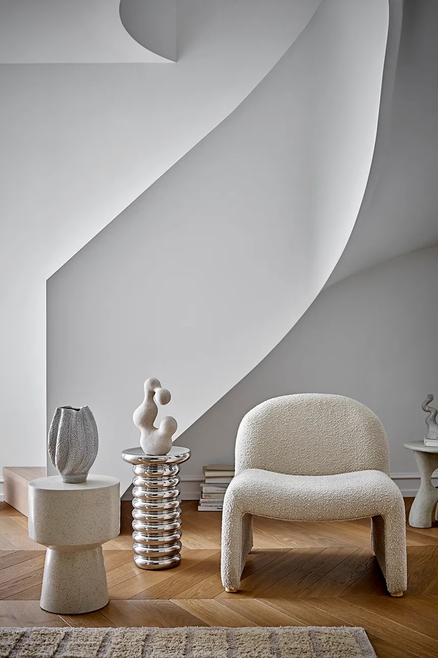 Stůl Bloomingville Spike 30 x 50 cm (obrázek 3)