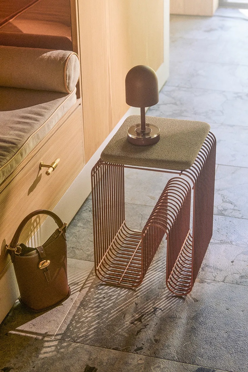 Τραπέζι AYTM 32,4 x 32,4 x 43 cm φωτογραφία