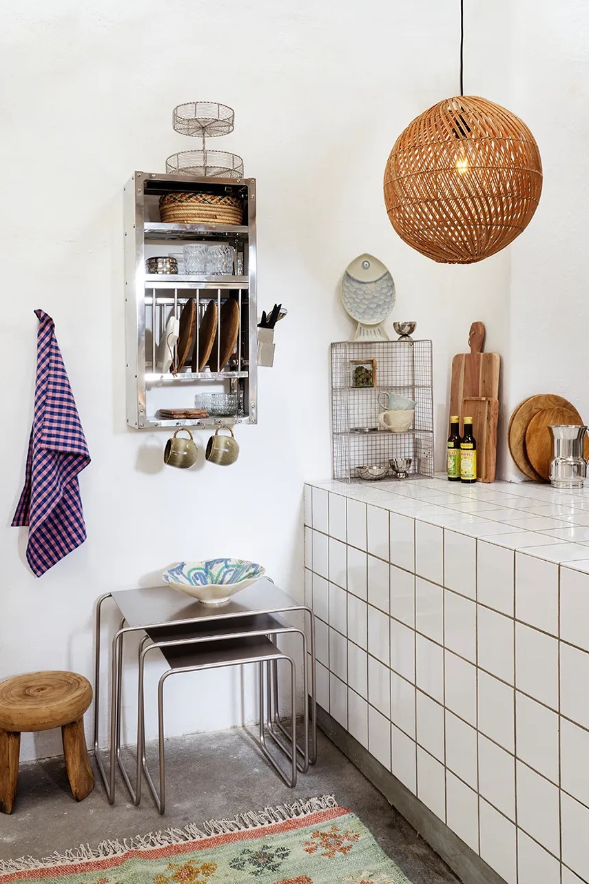 Madam Stoltz stůl dřevěný 30 x 31 cm