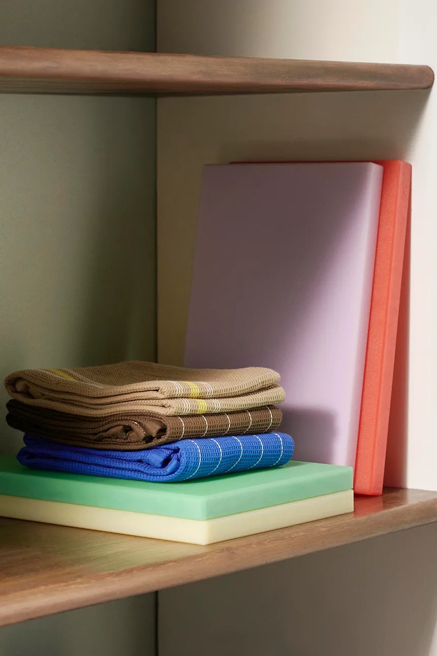 Επιφάνεια κοπής HAY Slice 20 x 30 cm φωτογραφία