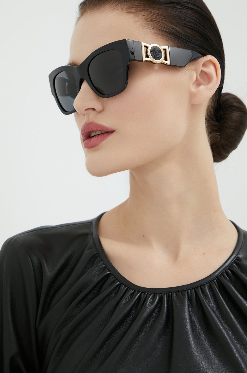 Versace ochelari de soare femei, culoarea negru ACCESORII imagine megaplaza.ro