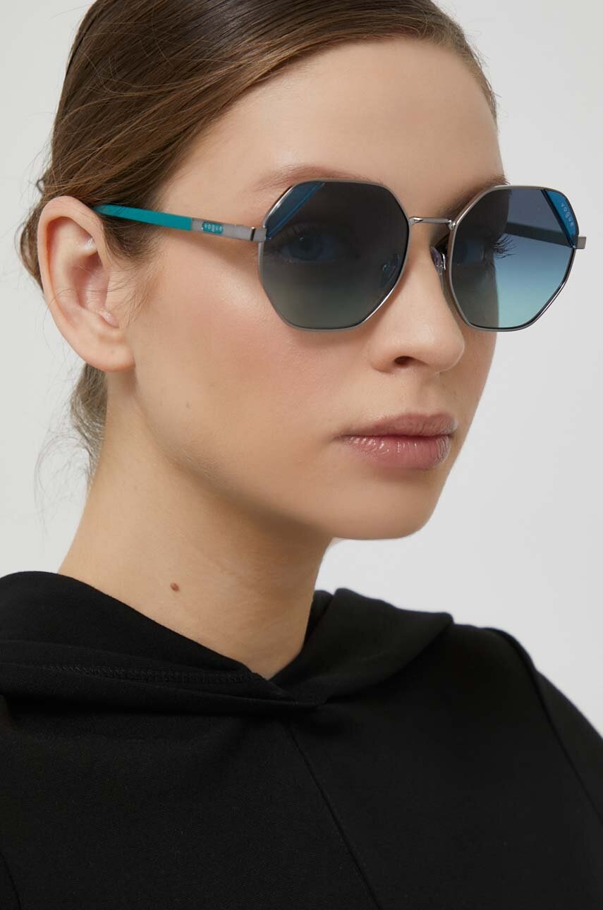 

Сонцезахисні окуляри VOGUE жіночі
