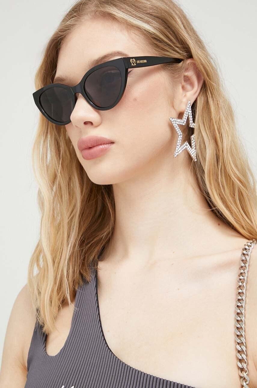 

Солнцезащитные очки Love Moschino женские цвет чёрный