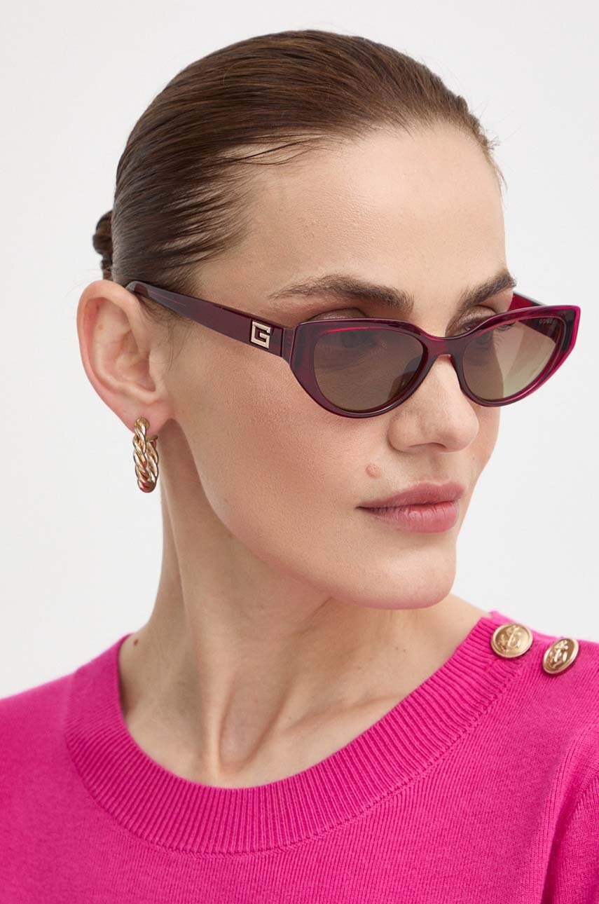 

Слънчеви очила Guess в лилаво GU7910_5269T, Виолетов