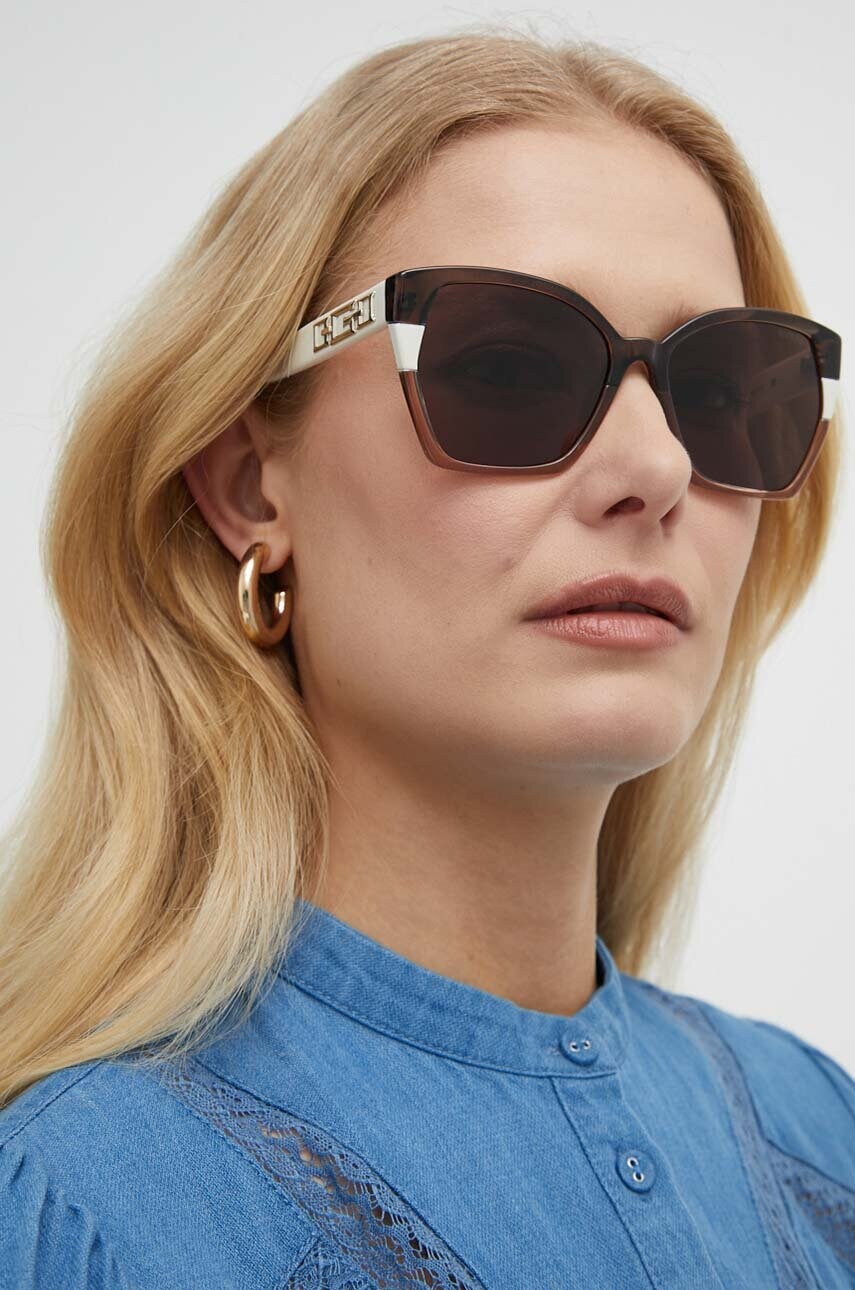 

Слънчеви очила Guess в кафяво GU7912_5520Y, Кафяв