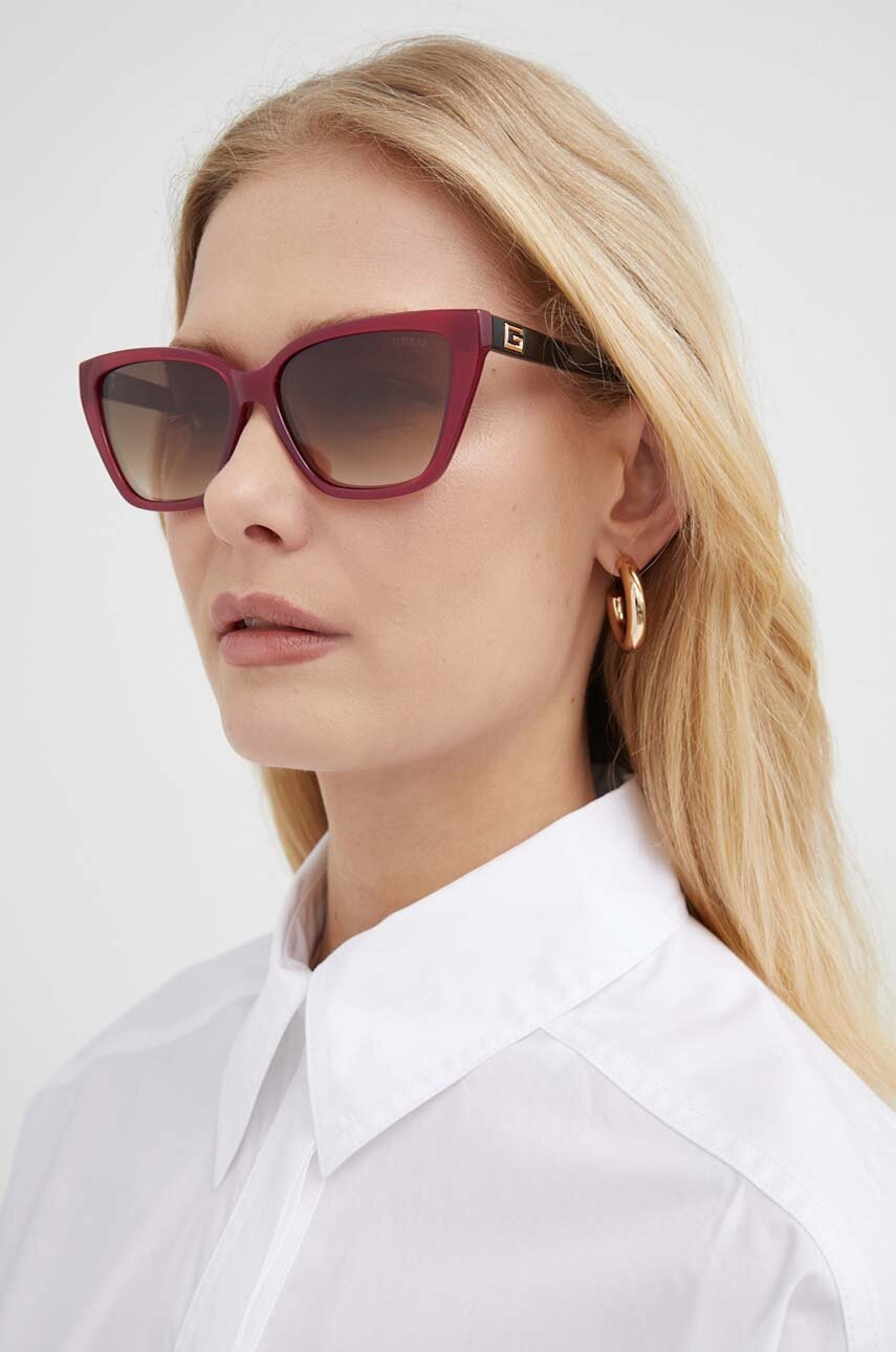 

Слънчеви очила Guess в червено GU7919_5869G, Червен