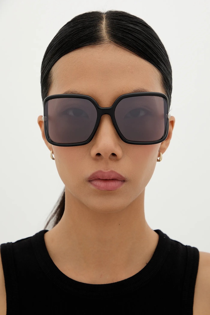 Γυαλιά ηλίου Tom Ford χρώμα: μαύρο, FT1089_6001C φωτογραφία