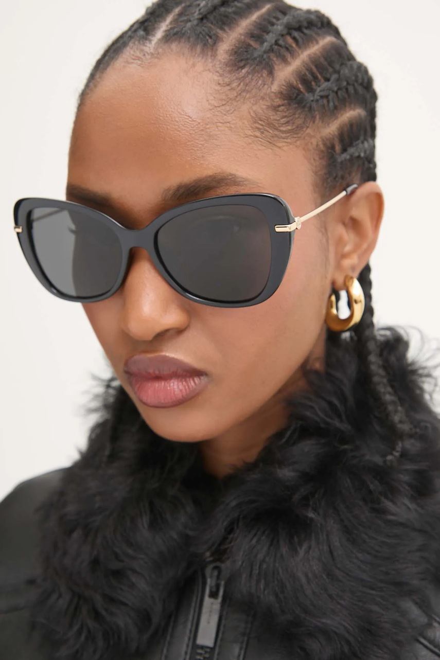 

Слънчеви очила Michael Kors в черно 0MK2230U, Черен