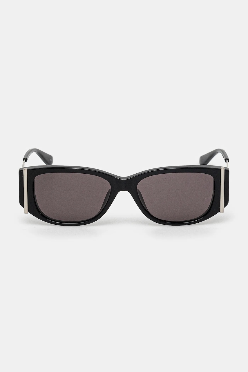 Солнцезащитные очки Alexander McQueen женские цвет чёрный AM0494SA Солнцезащитные очки Alexander McQueen женские цвет чёрный AM0494SA