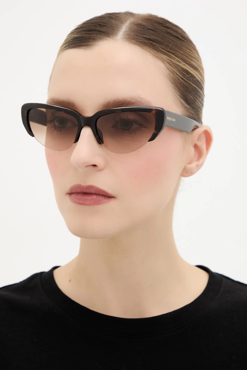 Alexander McQueen ochelari de soare culoarea maro, AM0533S