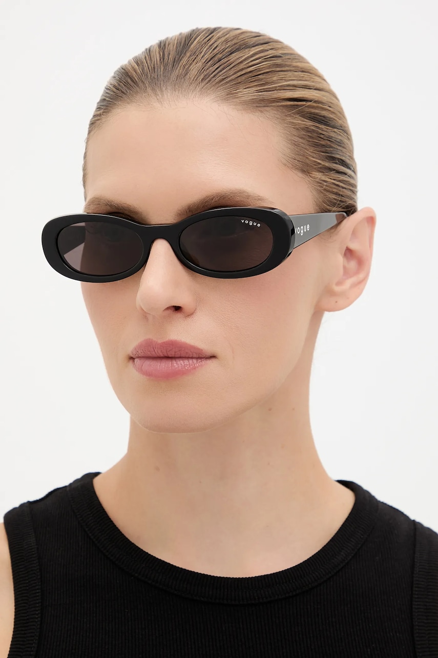 VOGUE ochelari de soare culoarea negru, 0VO5582S
