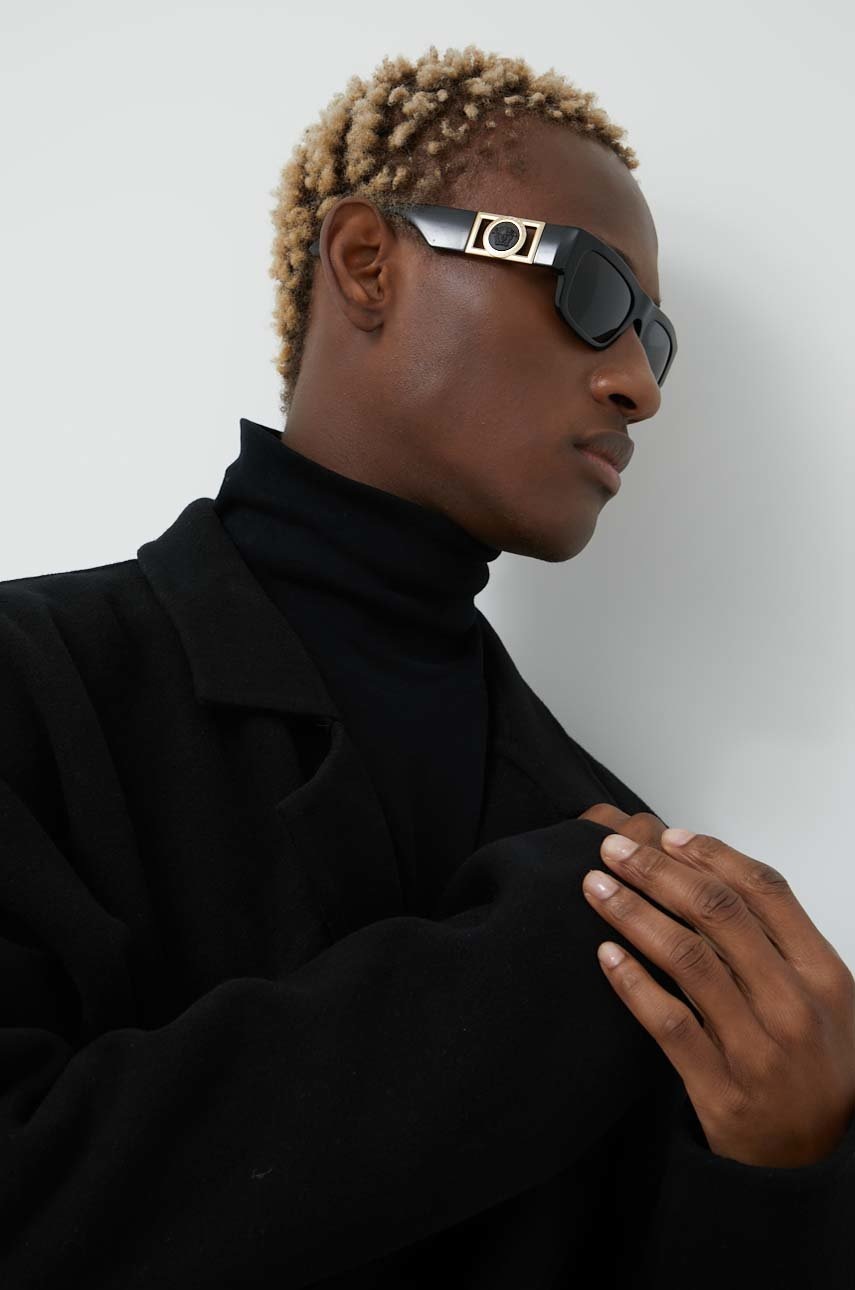 Сонцезахисні окуляри Versace чоловічі колір чорний 