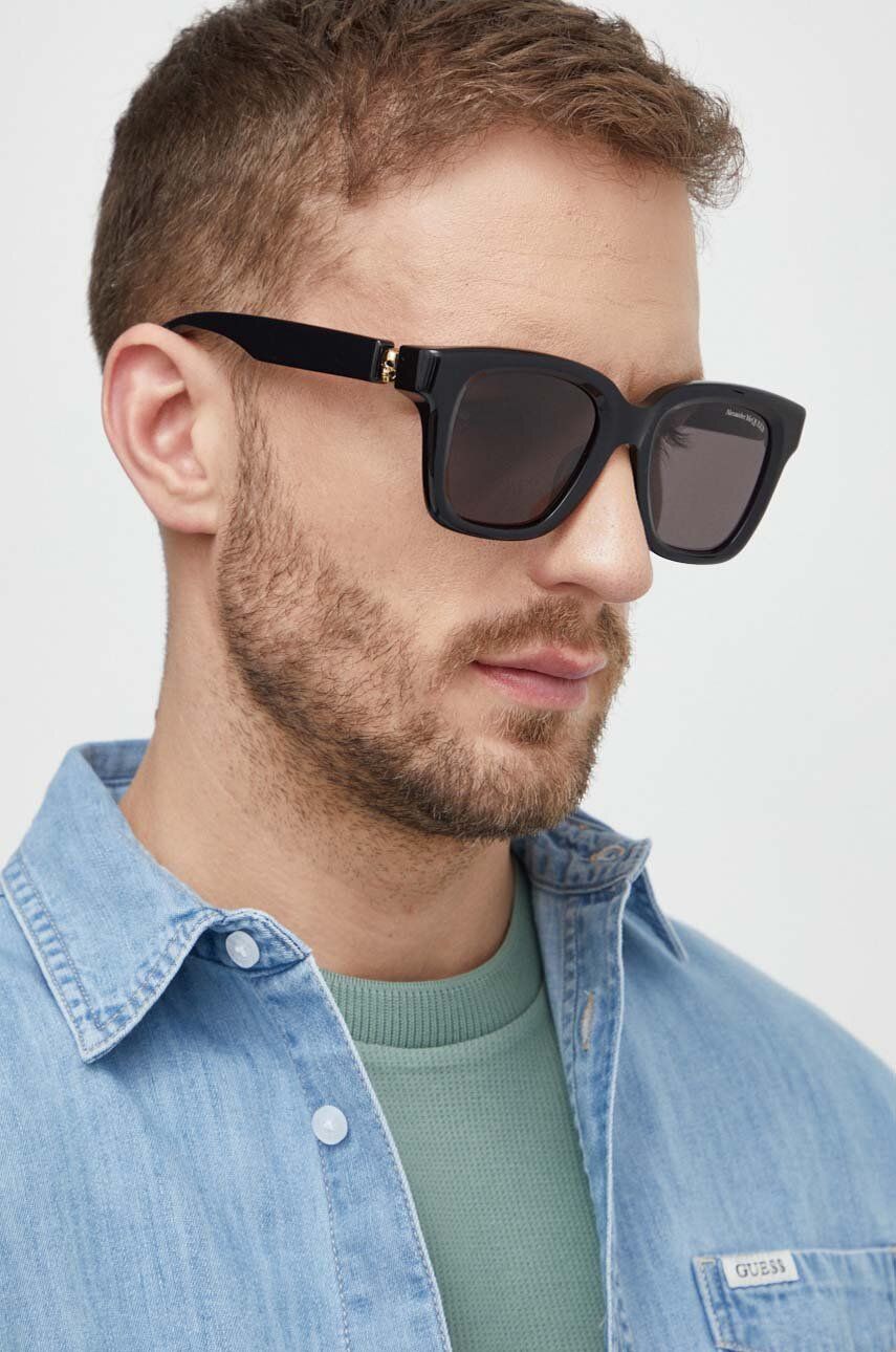 Alexander McQueen ochelari de soare barbati, culoarea negru image1