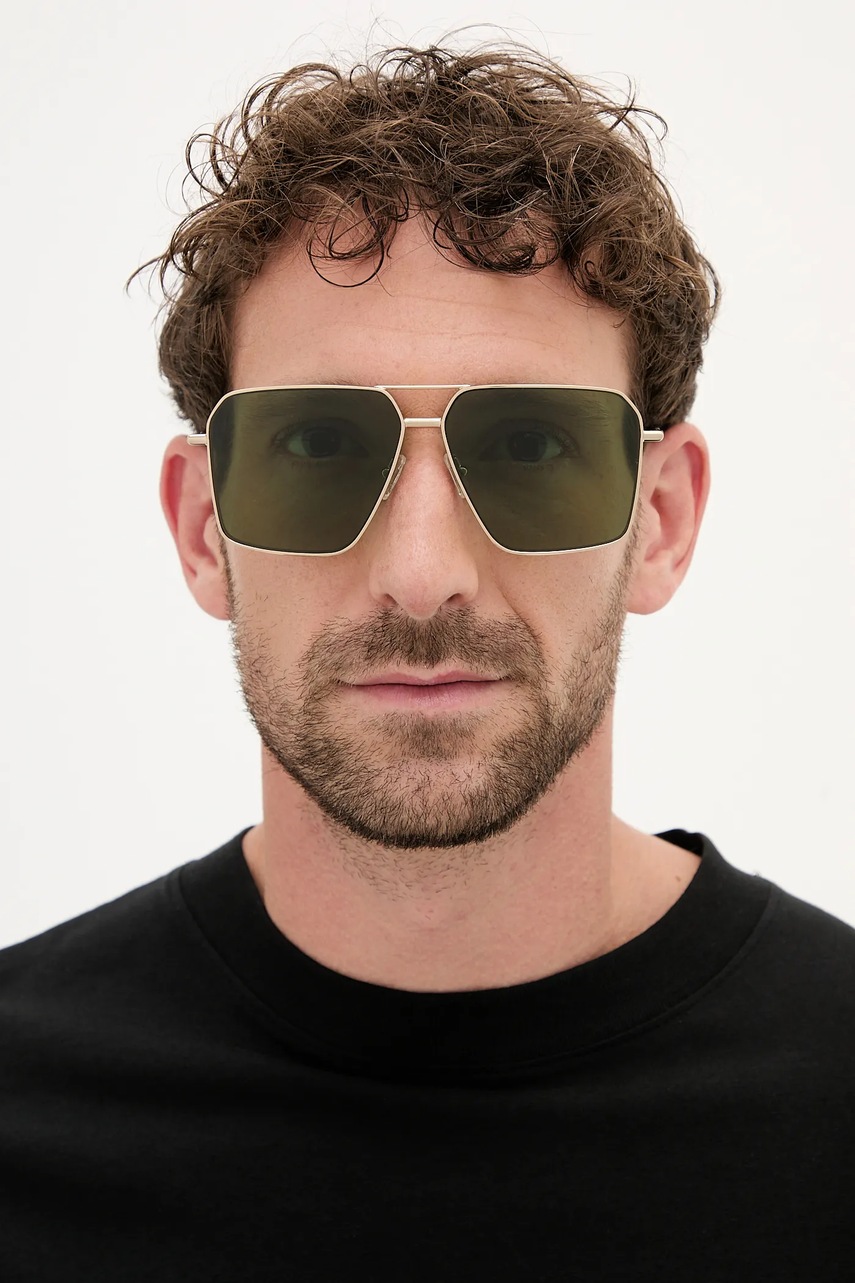 Γυαλιά ηλίου Alexander McQueen χρώμα: χρυσαφί, AM0500S φωτογραφία