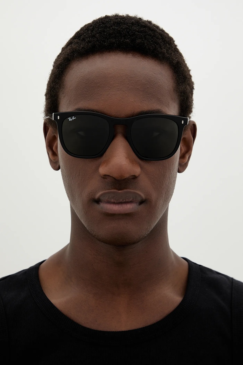 Γυαλιά ηλίου Ray-Ban χρώμα: μαύρο, 0RB2210 0RB2210 φωτογραφία