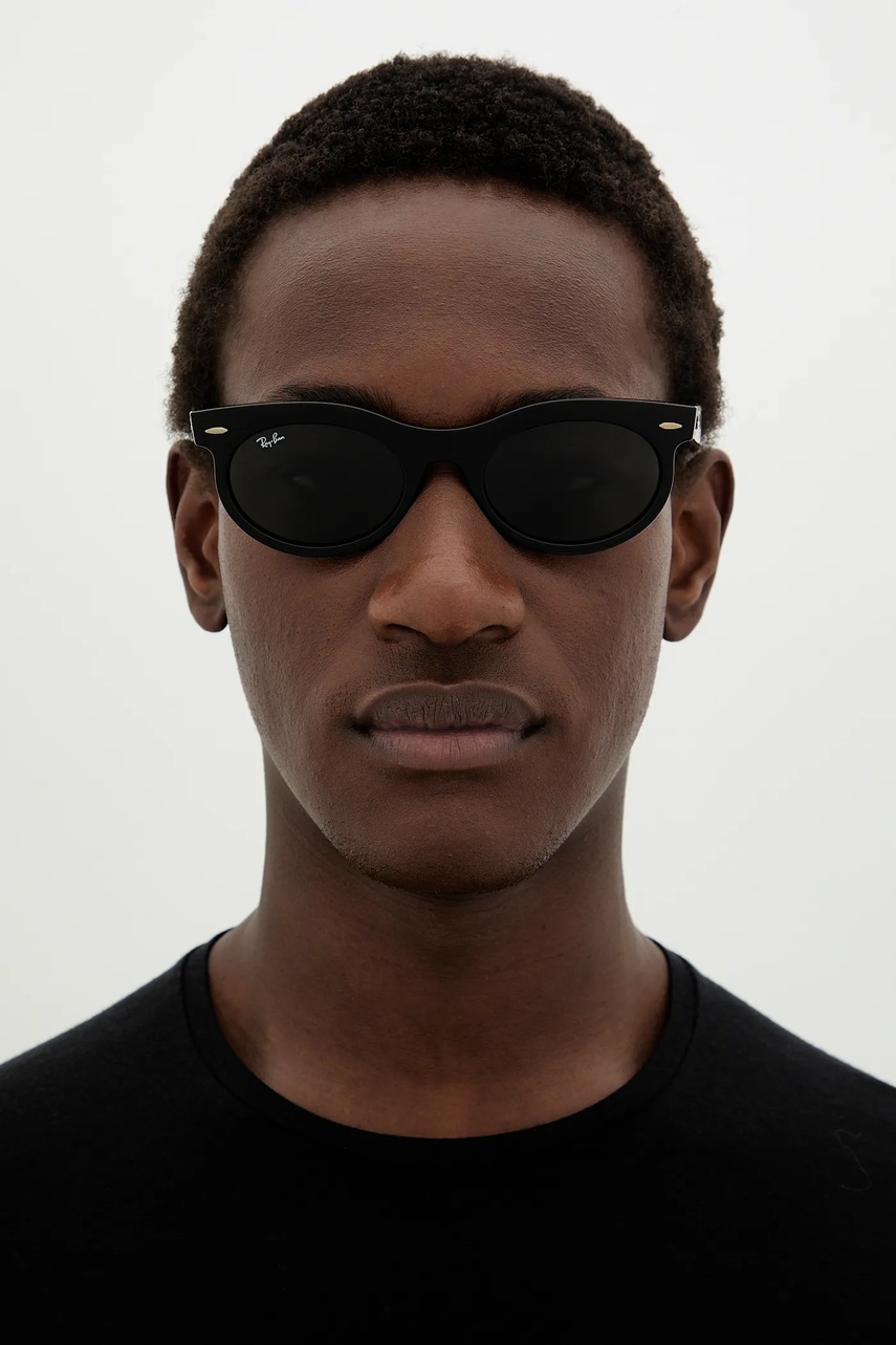 Γυαλιά ηλίου Ray-Ban χρώμα: μαύρο φωτογραφία