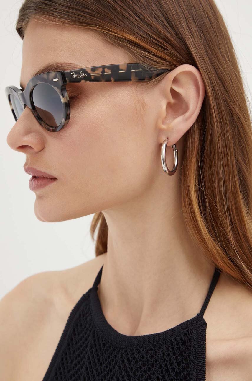 Γυαλιά ηλίου Ray-Ban χρώμα: μαύρο φωτογραφία