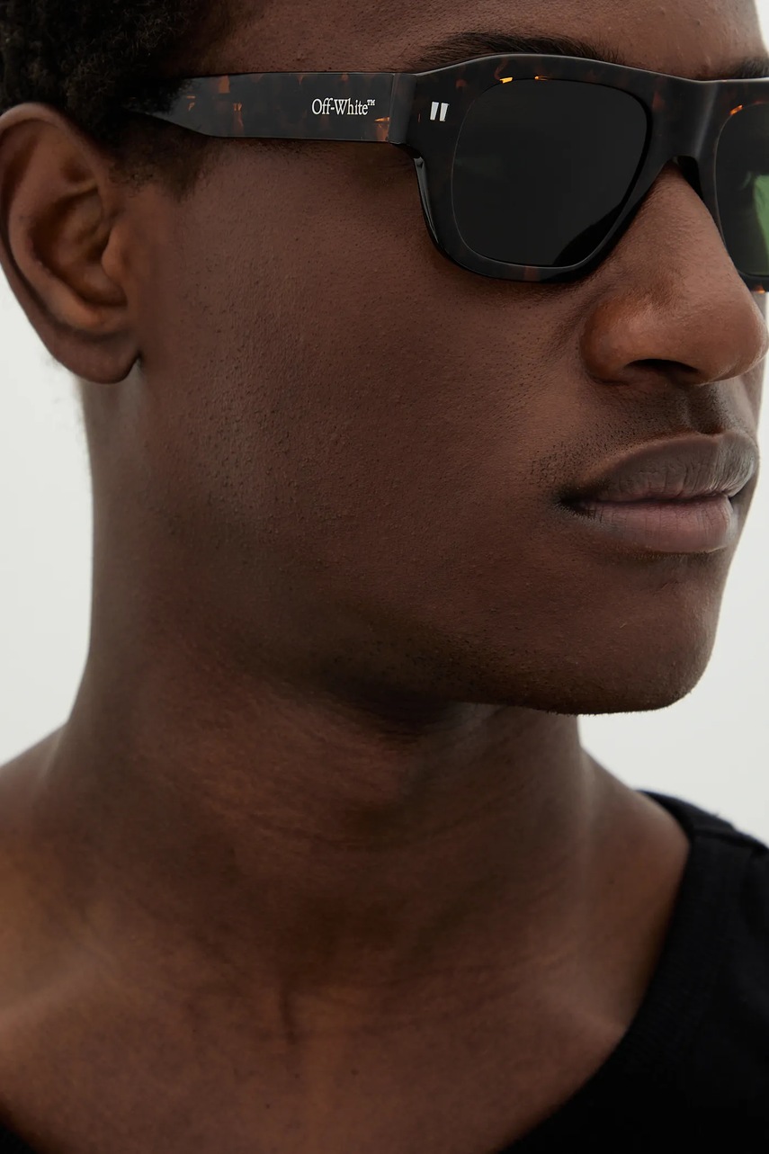 Γυαλιά ηλίου Off-White χρώμα: καφέ, OERI134_526055 φωτογραφία