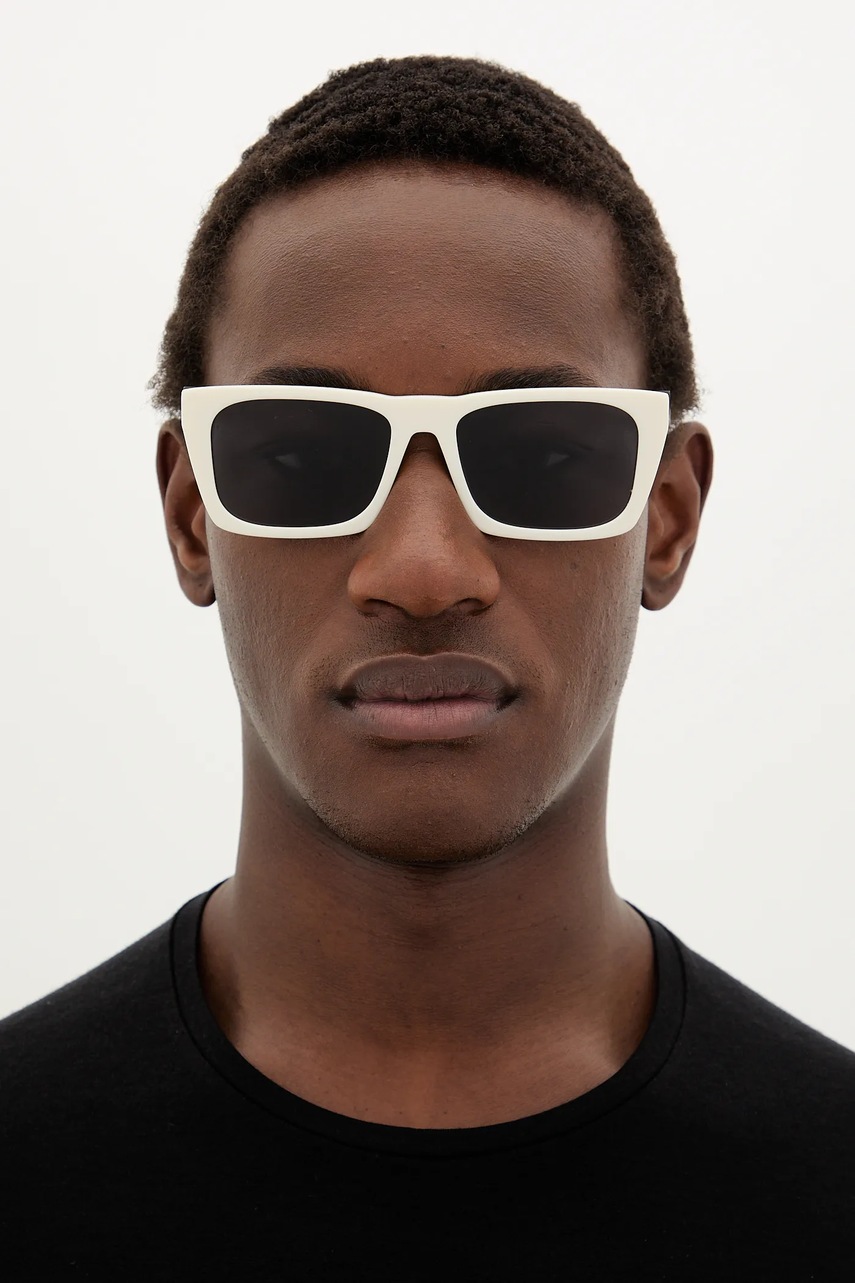 Γυαλιά Off-White φωτογραφία