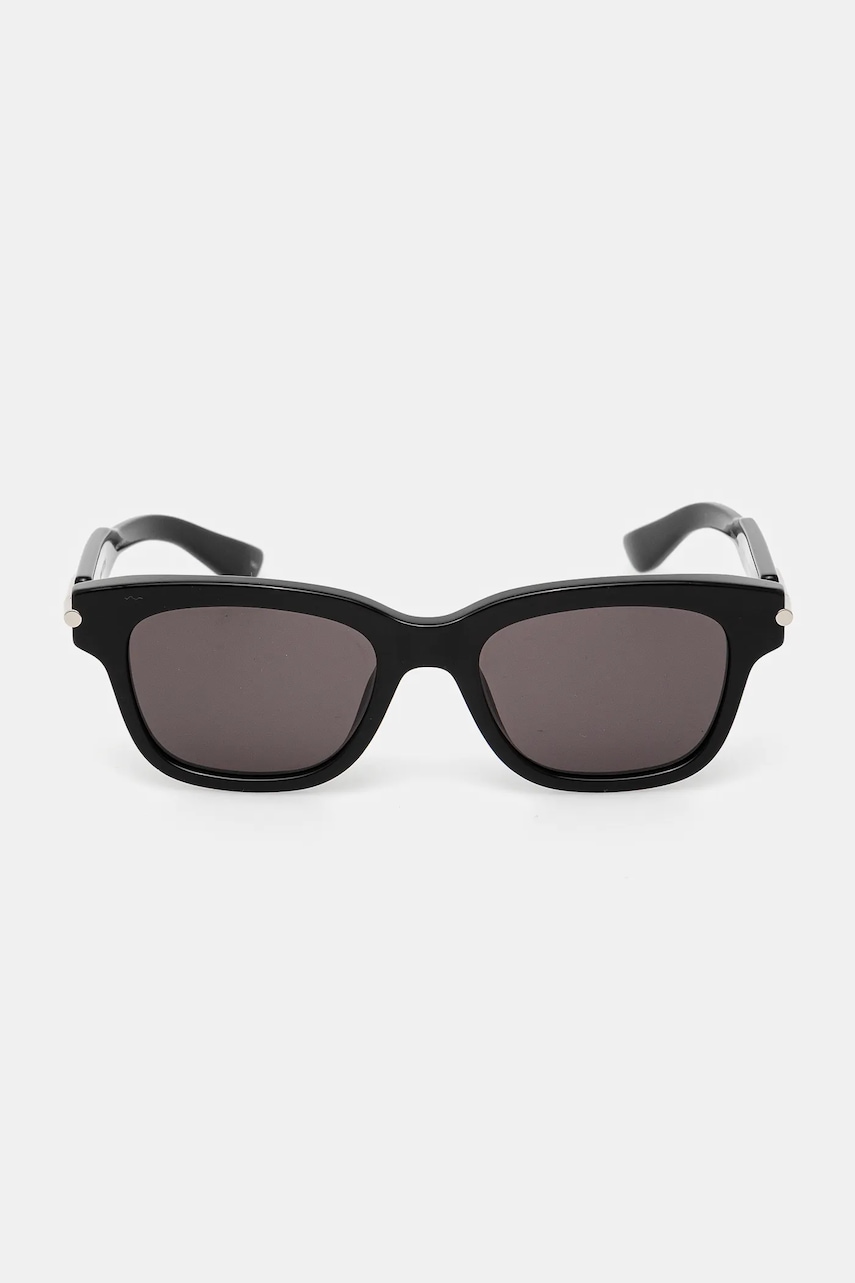 Солнцезащитные очки Alexander McQueen цвет чёрный AM0497S Солнцезащитные очки Alexander McQueen цвет чёрный AM0497S